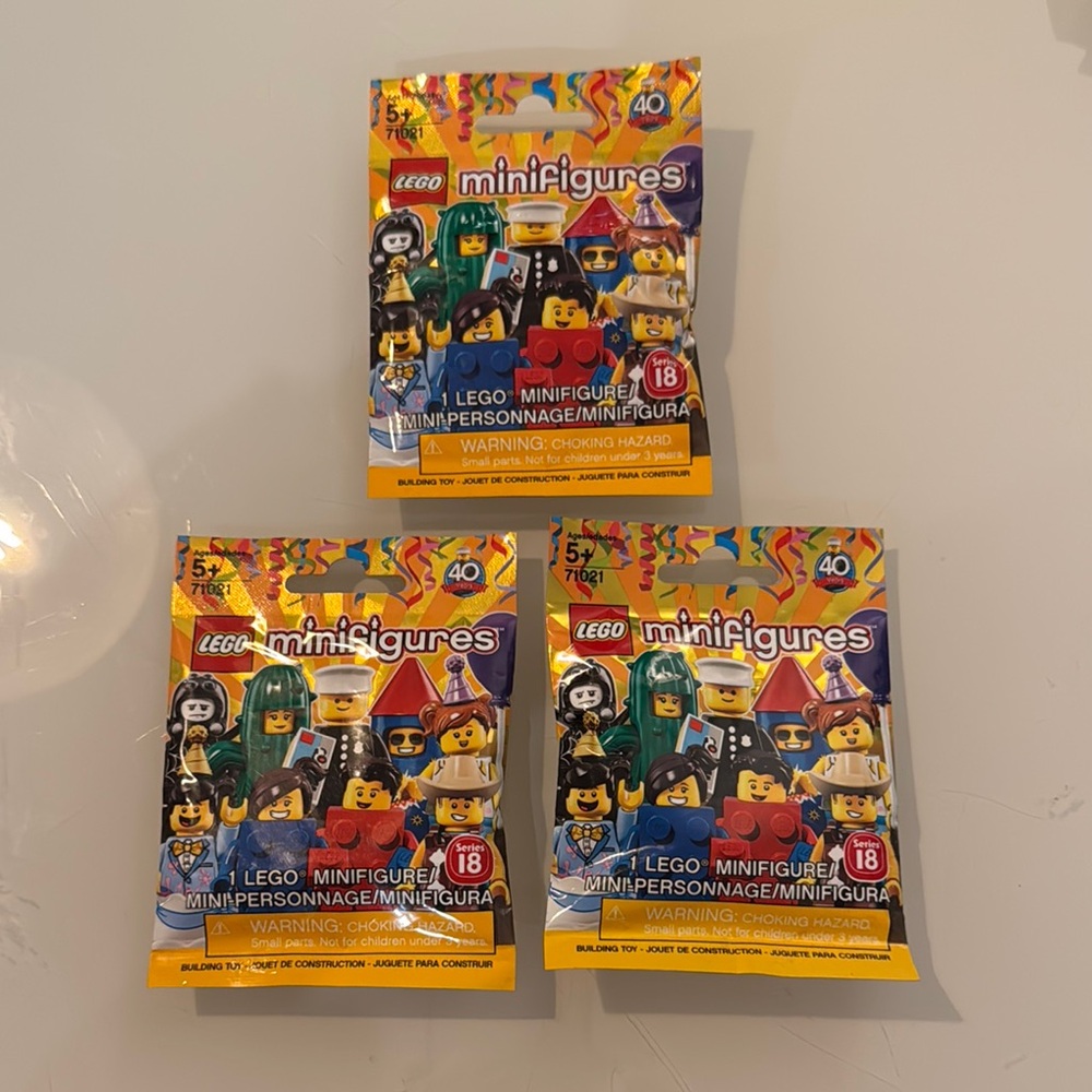 LEGO Minifigures Series 18 - Vibrant Collectible Packs
